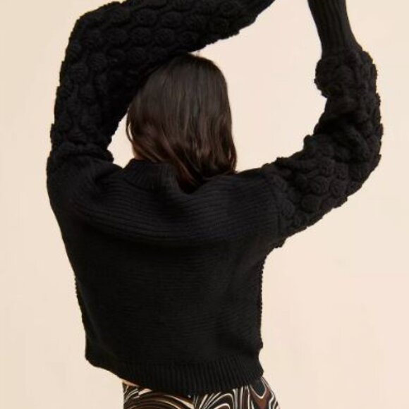 en elly Bubble Knit Sleeve Sweater - Picture 2 of 4